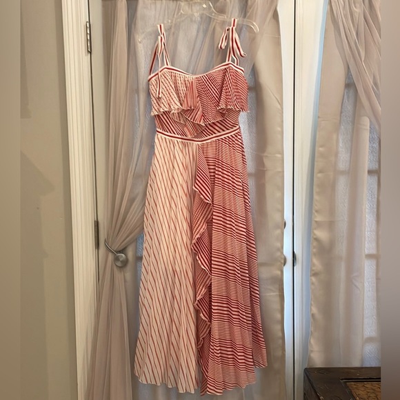 L'ATISTE Dresses & Skirts - L’atiste Red Seersucker Striped Ruffle Maxi Dress Size Large